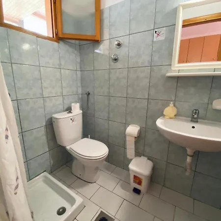 Villa Alexandra Studios Apartment *